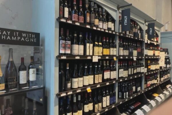 Trump threatens 200 percent tariffs on EU wine and spirits